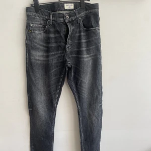 Tiger of Sweden jeans - Hör av er för mer information och bilder!