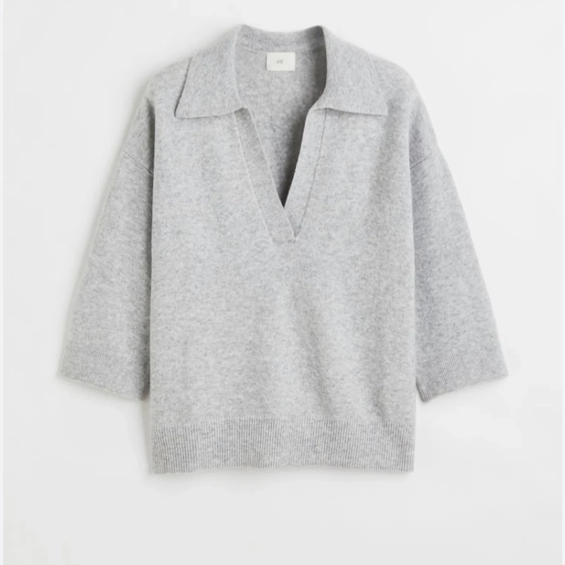 Stickad tröja med krage 