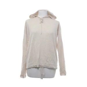 Soft goat hooide - Säljer min soft goat hoodie eftersom den inte kommer till så mycket användning❣️100% Kashmir och bra skick!