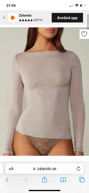 INTIMISIMMI TRÖJA - Säljer intimissimi tröja i str s som är helt ny.