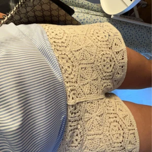 Ribbade söta shorts! - Bekväma och söta! Använda fåtal gånger och är i nyskick❣️ Läs bio!! 