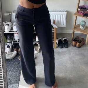 Blå kostymbyxor  - Stockhlm 