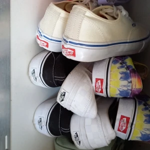 Vans skor och väskor - Nya inte använda bara provade st 40-41. Us 7,5