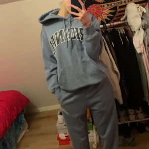 Original tracksuit - Köpte från hm förra året. Bra skick. Använt bara 5 gånger. Xs i herr storlek
