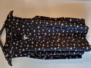 Linne  - Blus /linne. Aldrig använd. 