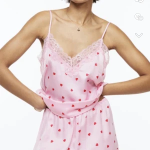 rosa pyjamas - Gulligt rosa pyjamas set