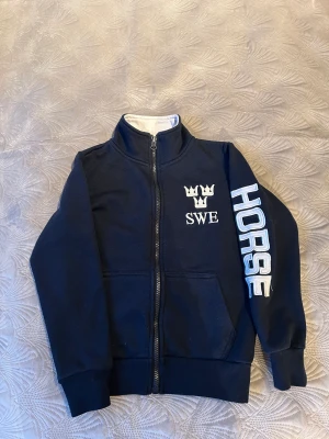 Ridkofta - Super fin och är i bra skick.