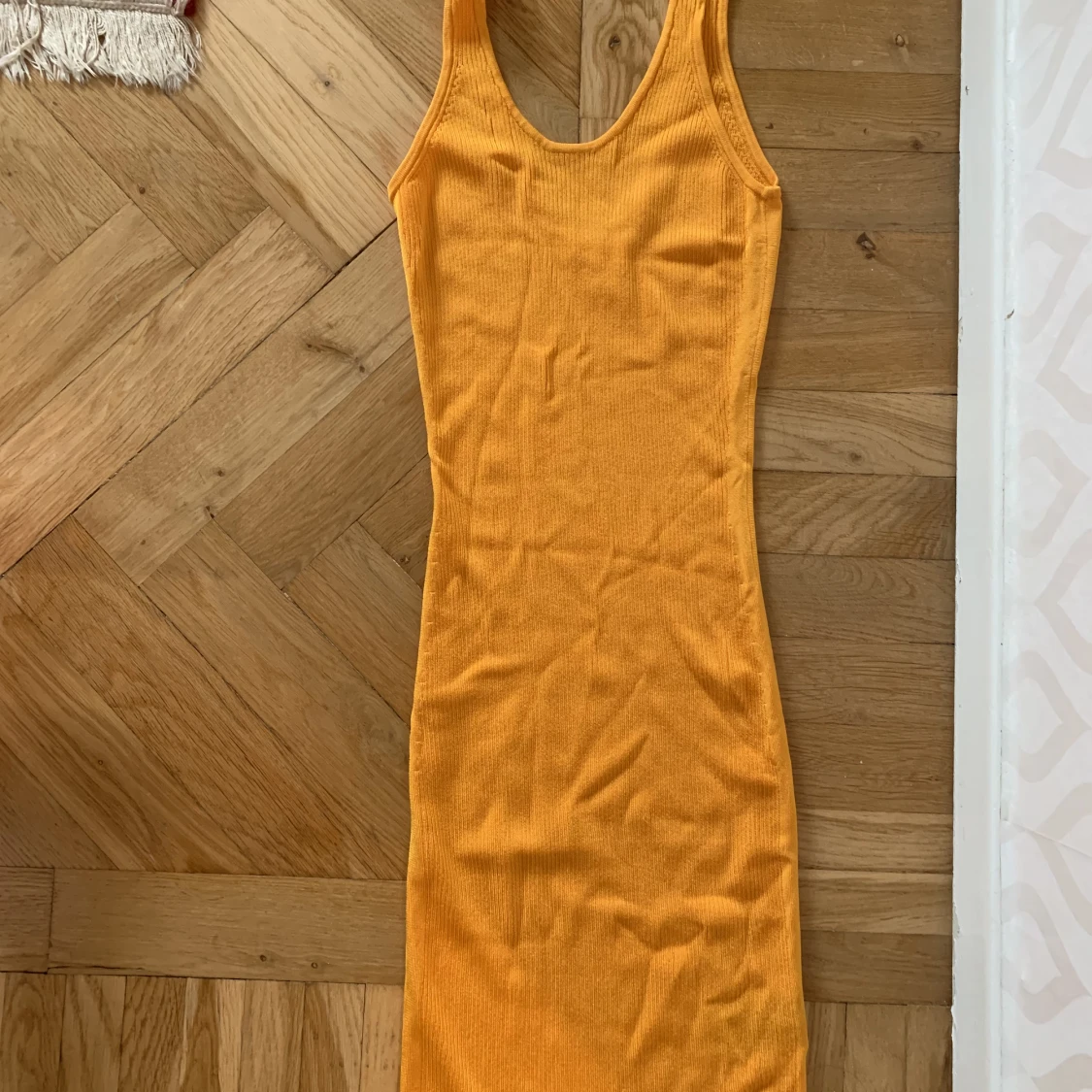 Orange klänning H&M