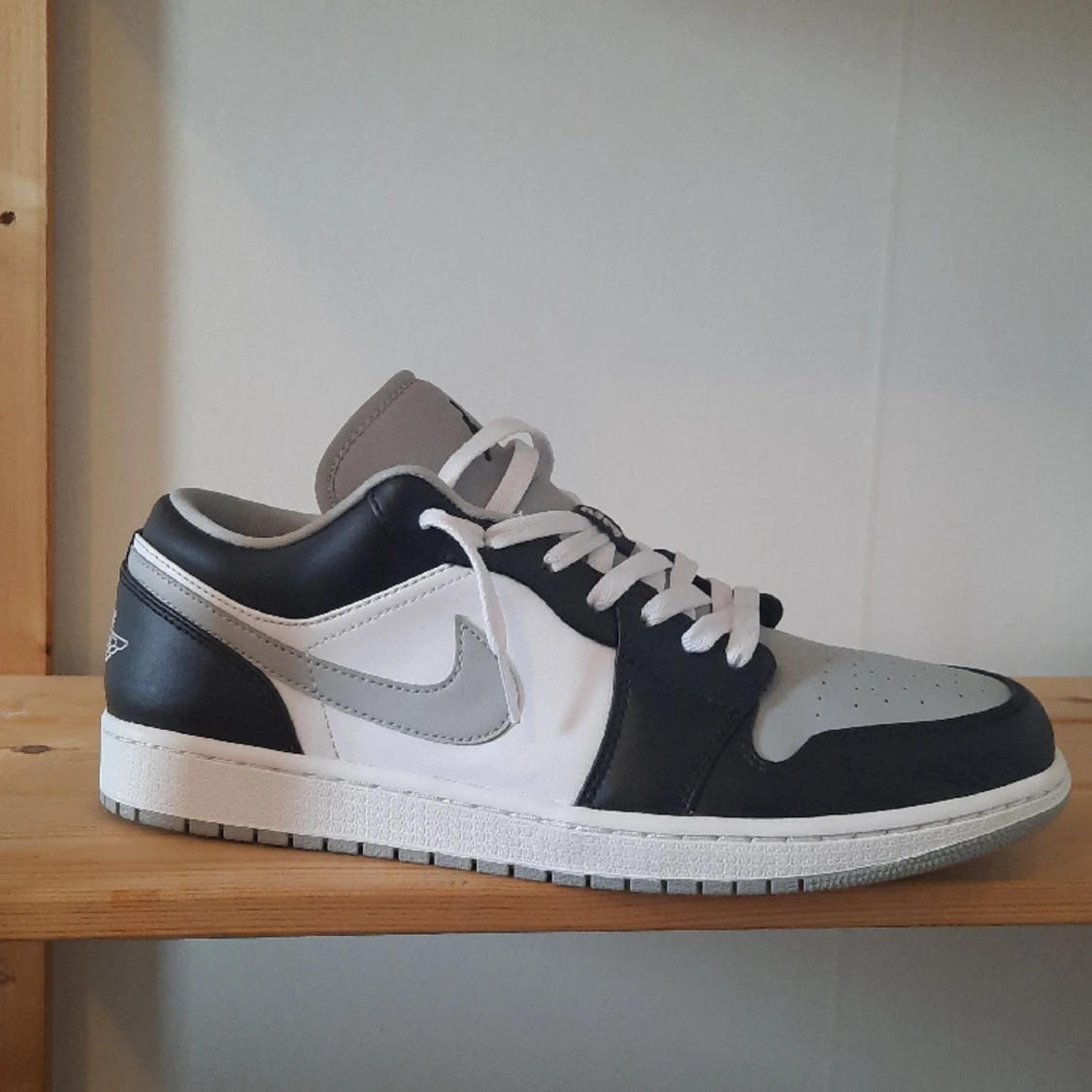 Jordan low shadow 45.5