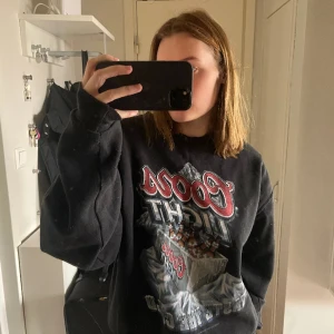 Vintage sweatshirt  - Vintage sweatshirt, bra skick. Köparen står för eventuell frakt. 🌸