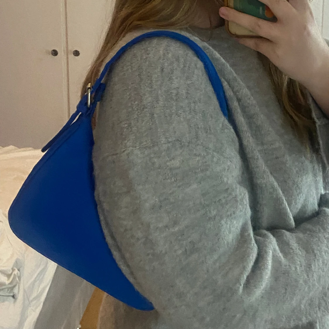 Marinblå väska  - 90