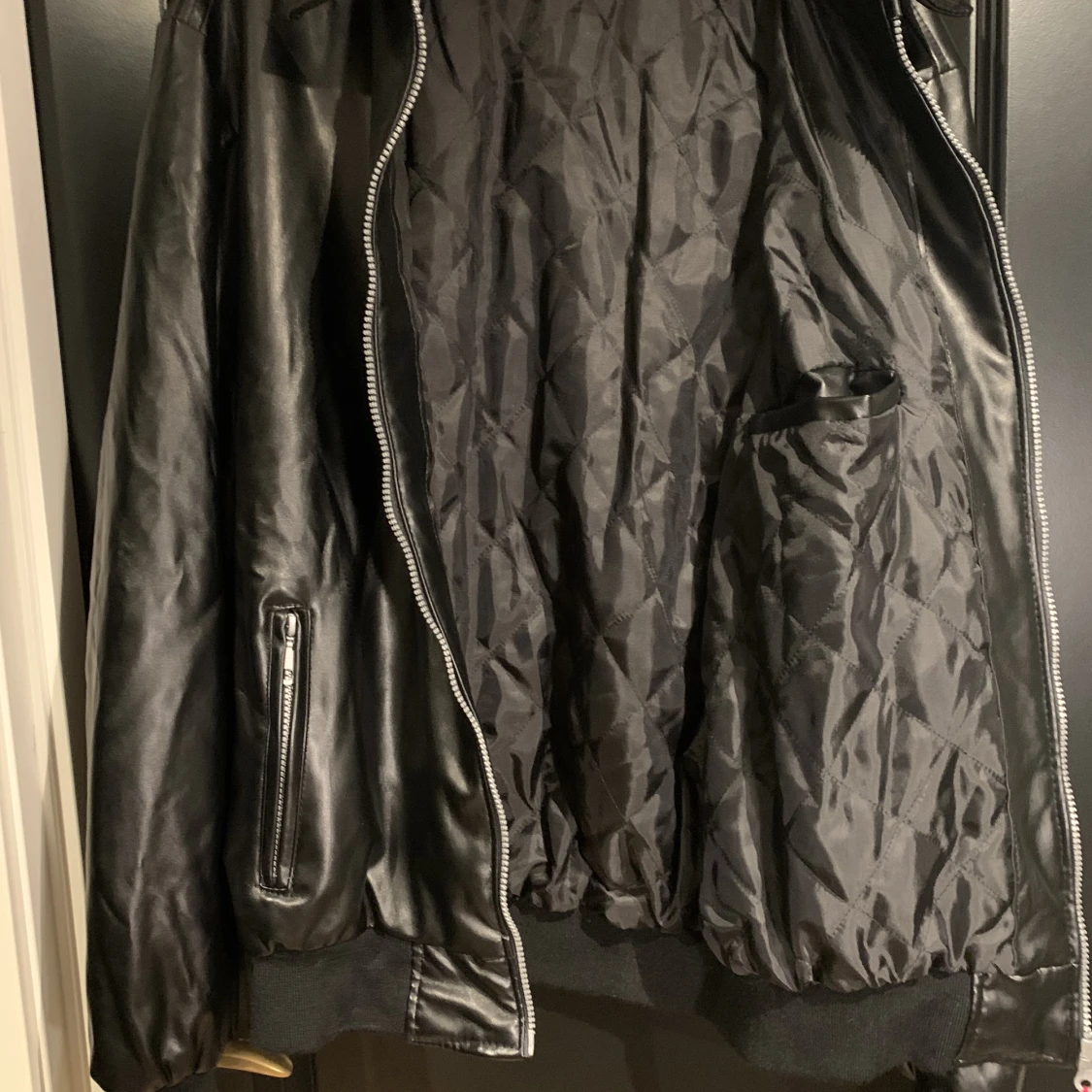 Snygg konstläder jacka - 91