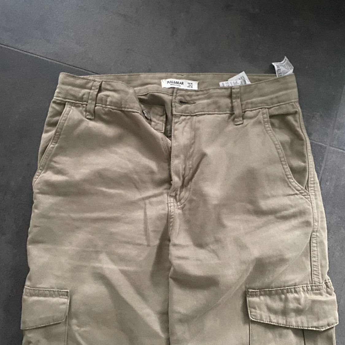 Ljusgröna cargobyxor - 90