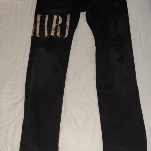 Amiri jeans  - Fräscha äkta amiri jeans storlek 30