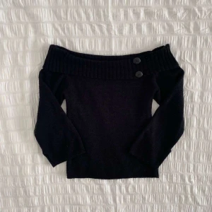 Tröja  - Säljer denna supersnygg tröjan i st xs, jätte bra skick 