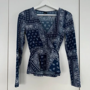 Tröja - Använd fåtal gånger 