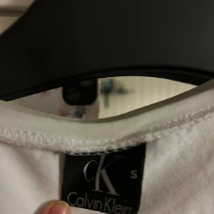 Calvin Klein tröja  - Använd men i bra skick 