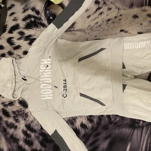 Hoodrich dress  - Hoodrich dress storlek M, köpt på jd sport.