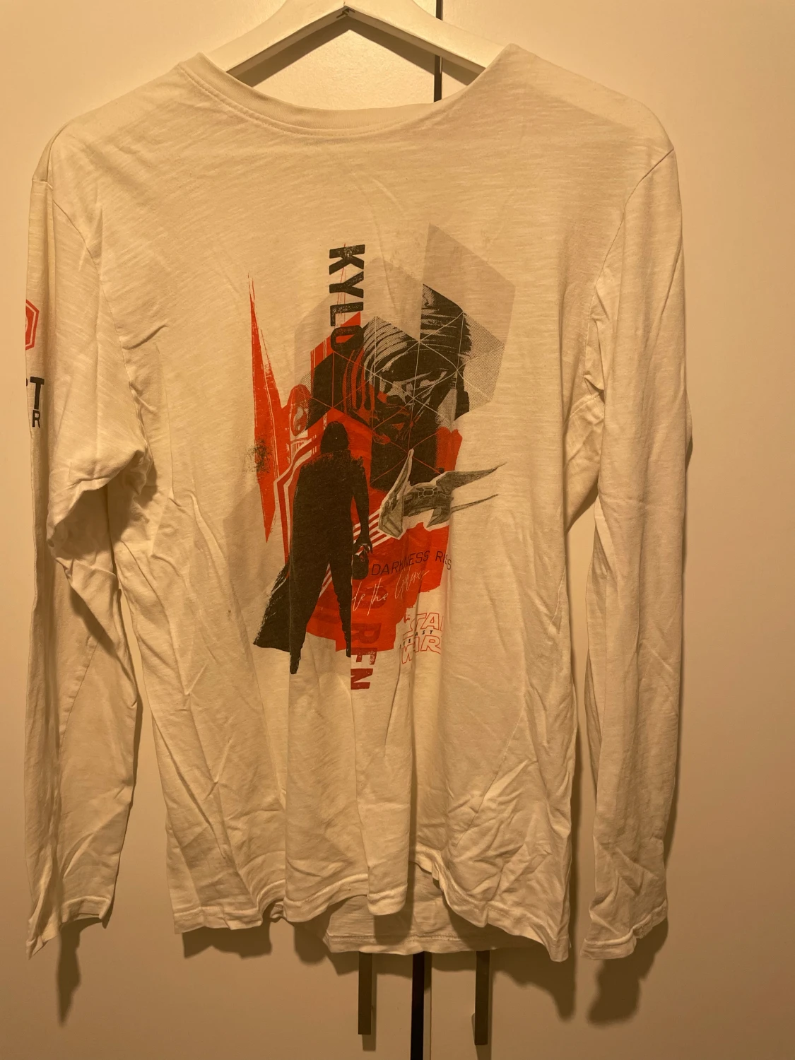 Två pyjamas tröjor