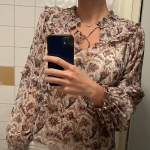 Blus isabel Marant - Isabel Marant inspererad blus! Köpt i Paris! ❤️köpt på Zara.