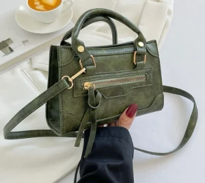 Väska - Söt liten väska 💚kan skicka fler bilder vid intresse!