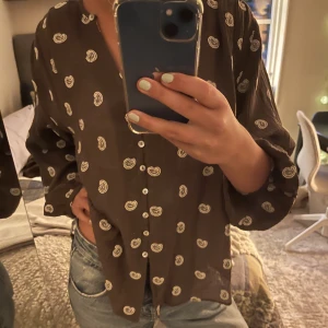 Fin blus - Så fin blus från zara! Såså fin men kommer ej till användning❤️