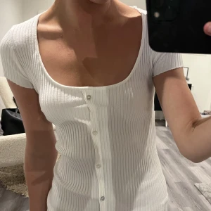 Zara klänning - Klänning är såå så fin, från zara💘Använd kanske 2-3 ggr