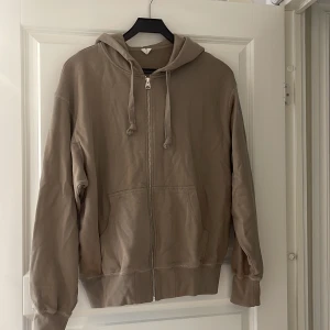 Hoodie  - Hoodie i storlek S, i mycket gott skick 