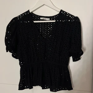 Svart topp - Från nakd storlek 36, aldrig använd 