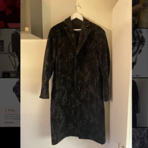 J.Lindeberg - Säljer min svinsnygga J. Lideberg rock köpt förra vintern. Tyvärr lite förstor för mig så har bara använt ett fåtal tillfällen. Passar Medium 