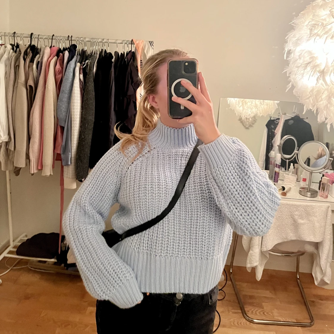 Blå stickad tröja - 90