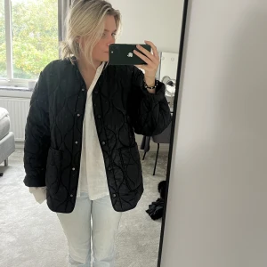 Otherstories jacka  - Säljer denna superhärliga höstjacka då jag ej trivs i den!🔥💕