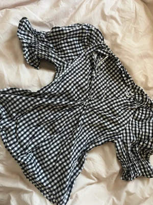 Fin topp - Fin topp fårn Gina Tricot, bra skick!