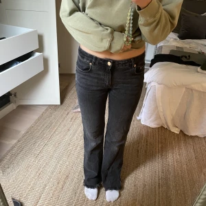 Jeans - Så snygga jeans från Zara🤍