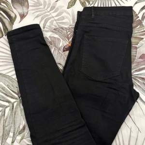 Mollybyxor - Storlek M  Använda 8-10 gånger bara