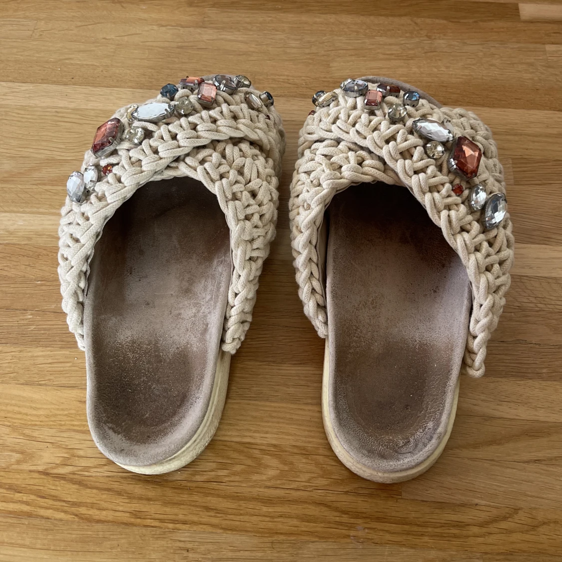 Inuikii tofflor - 91