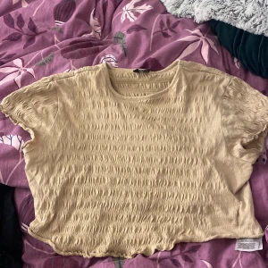 Magtröja - En magtröja aldrig använd från veromoda i storlek L