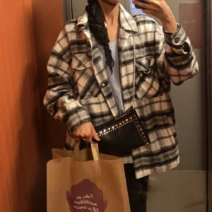 Zara picknick jacka  - Perfekt för både sommar och vår och passar alla färger då den är svart vit🤍