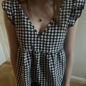 Rutig topp - Super söt rutig topp! Skriv vid intresse eller frågor<33