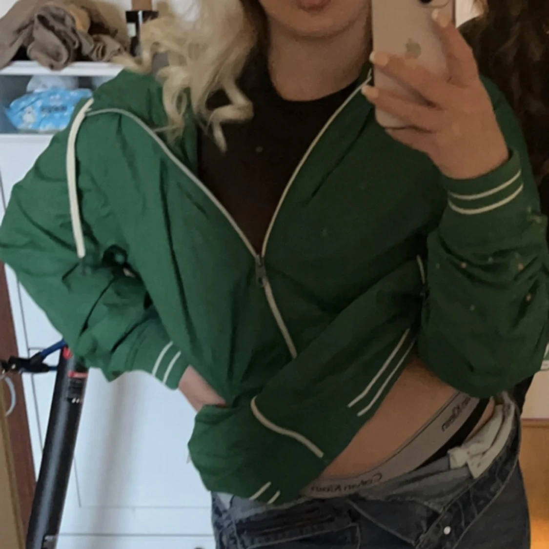 Grön jacka typ? - 90