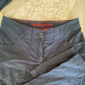 Cargobyxor - Lågmidjade cargobyxor som är lite för korta för mig! Jag är 165cm🌸 Passar XS/S