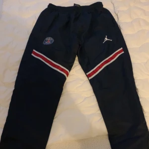 Byxor  - Psg byxor aldrig använda för små för mig, men riktigt snygga