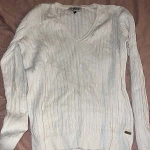 Lång ärmad tröja - Vit snygg tröja