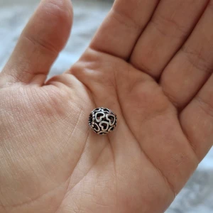 Pandora berlock - Pandora berlock med hjärtan. Sterling silver