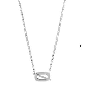 Edblad halsband silver - Edblad halsband i silver. Har använts 1 gång och är i nyskick. Kontakta mig om du är intresserad 💖