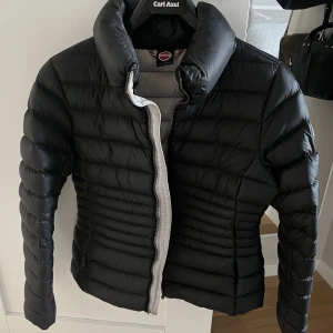 Vinterjacka Colmar - Svart vinterjacka från colmar, köpt på Kids Brandstore