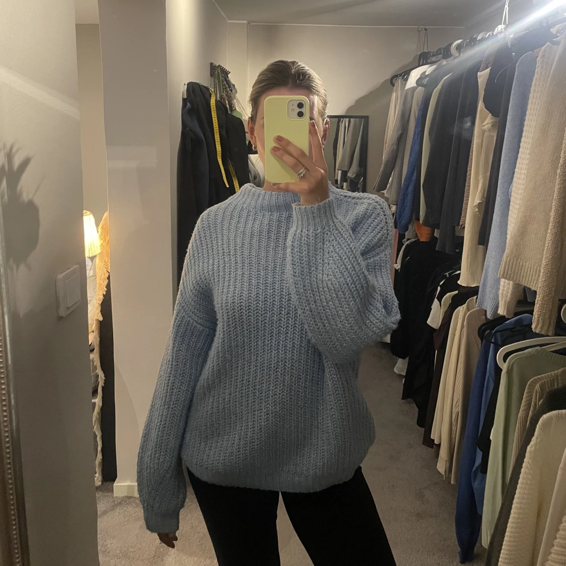 Blå stickad tröja  - 90