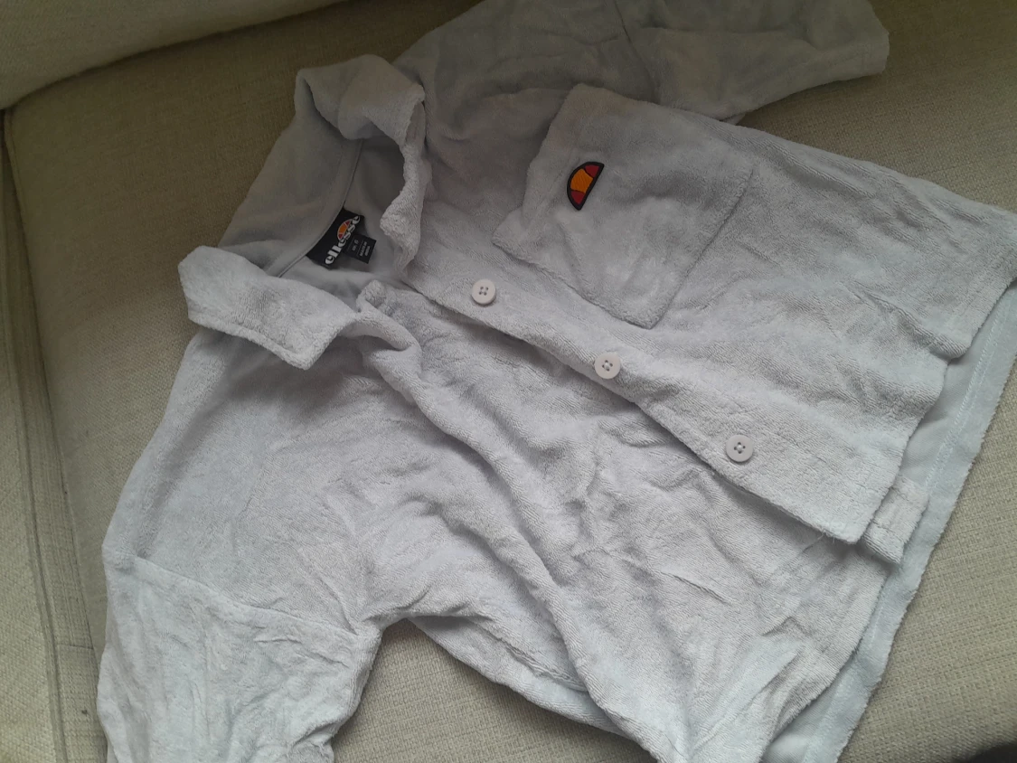 Sett från ellesse. - 90