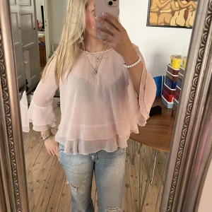 Blus - Jättesöt rosa blus😍🩷