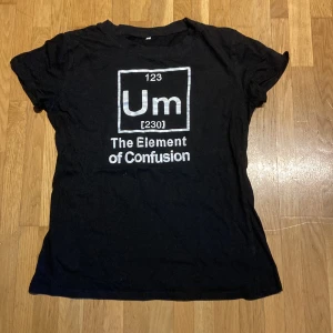 T-shirt  - Svart top strl s